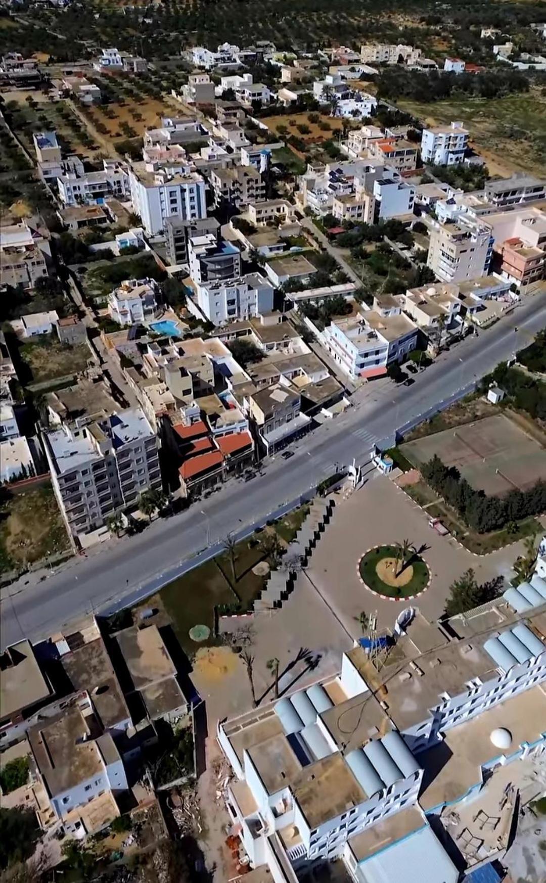 Akram Gaaya Ag 02